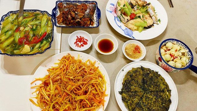 Là đại gia bất động sản Shark Hưng và vợ lại chọn ở nơi bình dị, trồng rau nuôi gà-6