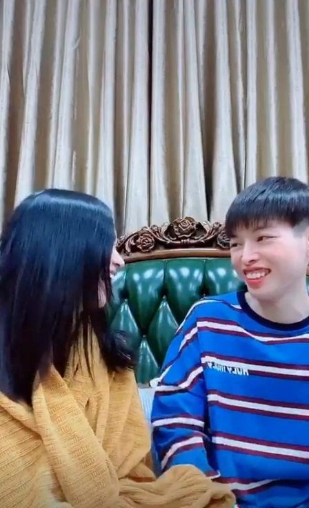 Phẫu thuật thành công nhưng nụ cười hở lợi bao năm của Đức Phúc vẫn không cách nào sửa nổi-3