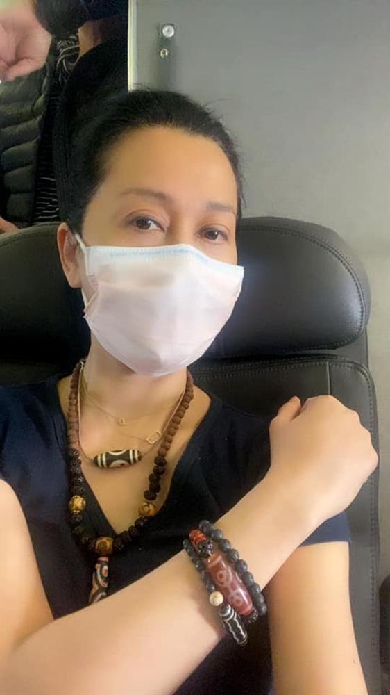 Sao Việt tại nước ngoài cố thủ trong nhà để tránh dịch-1