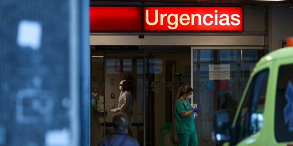 Thảm cảnh ở Tây Ban Nha: Gần 2.700 người tử vong vì nhiễm Covid-19, sân trượt băng biến thành nhà xác do có quá nhiều thi thể-4