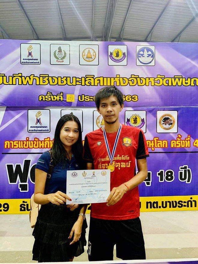 Chuyện trớ trêu mùa Covid-19: Không có giải thi đấu, cầu thủ Thái Lan phải chạy Grab để kiếm tiền... cưới vợ-2