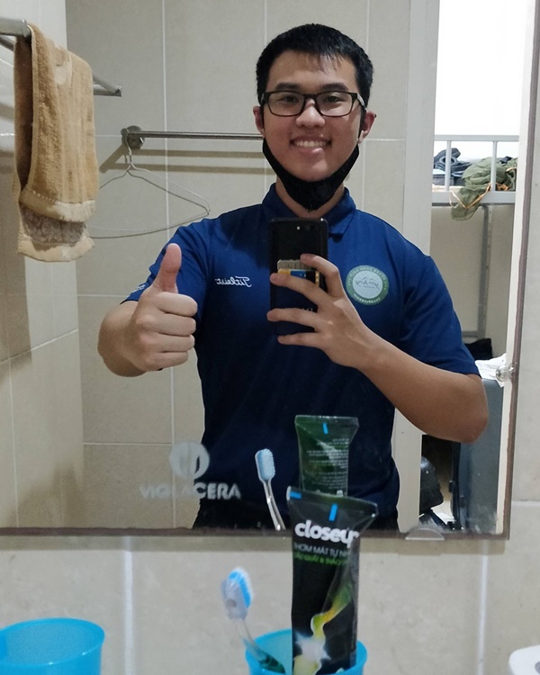 Đang cách ly, du học sinh Mỹ góp 18 triệu tiết kiệm để chống dịch-1