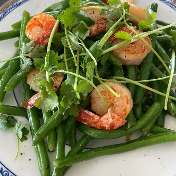 Chồng đại gia hé lộ hình ảnh rất khác của tỷ phú người Việt Mimi Morris khi ở nhà tránh dịch, mọi sự chú ý đổ vào bàn bếp của căn biệt thự 800 tỷ-10