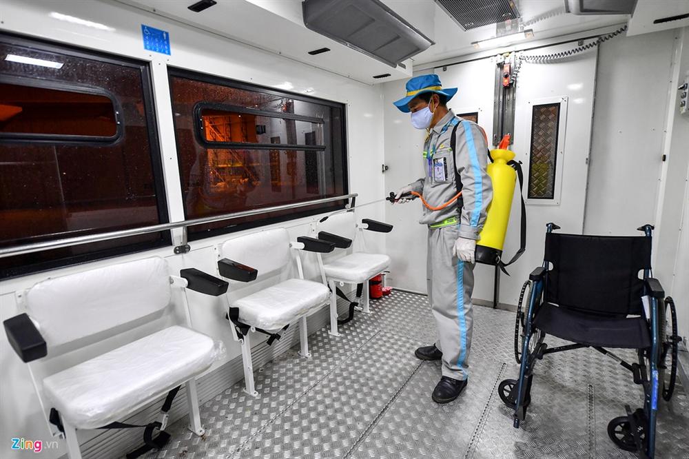 Máy bay Việt chen nhau tại bãi đỗ sân bay Nội Bài-14