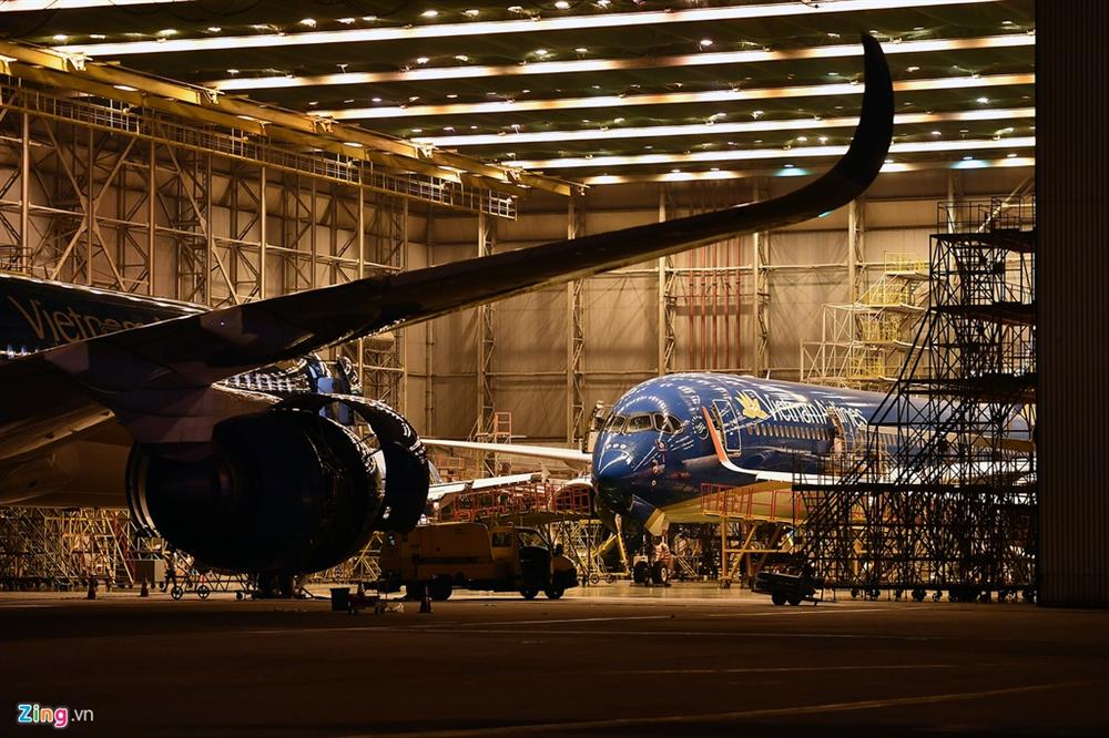 Máy bay Việt chen nhau tại bãi đỗ sân bay Nội Bài-9