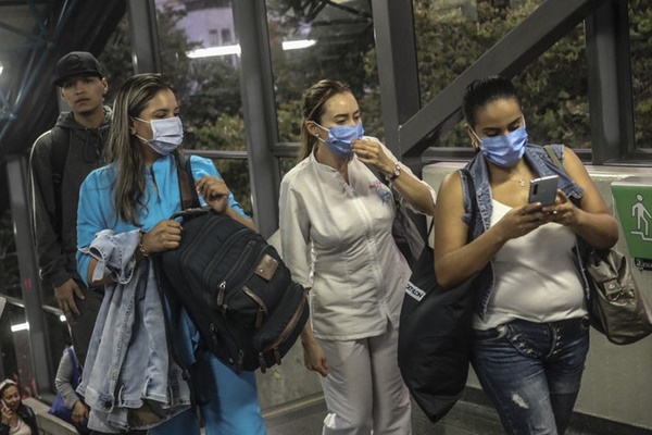 Bệnh nhân 133 từng điều trị tại BV Bạch Mai trong 23 ngày-2