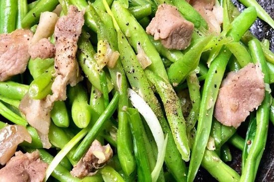 Lười tới mấy cũng phải nấu chín kỹ 7 loại rau củ này nếu không sẽ ăn phải độc tố