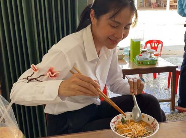 Kêu gọi 13 tỷ giúp hàng nghìn người dân miền Tây, Thuỷ Tiên vẫn không ghi tên trên bảng cảm ơn vì lý do đầy khiêm tốn-4