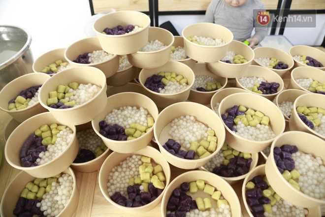 Chủ quán ăn ở Hà Nội nấu hàng trăm suất cơm, chè miễn phí cho những y bác sỹ đang gồng mình chống dịch Covid-19 tại BV bệnh Nhiệt đới TW-10