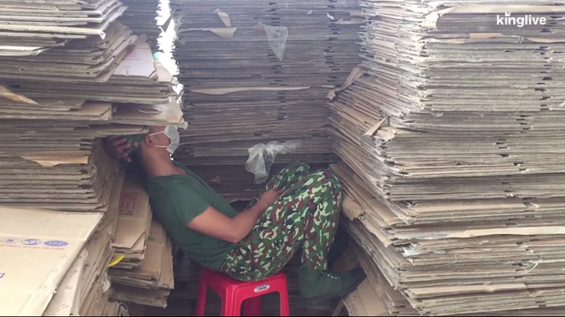 Tình nguyện viên dọn dẹp KTX ĐH Quốc gia TP.HCM thành khu cách ly: Nếu thấy cảnh này, mong một số người sẽ hiểu và bớt than thở-2