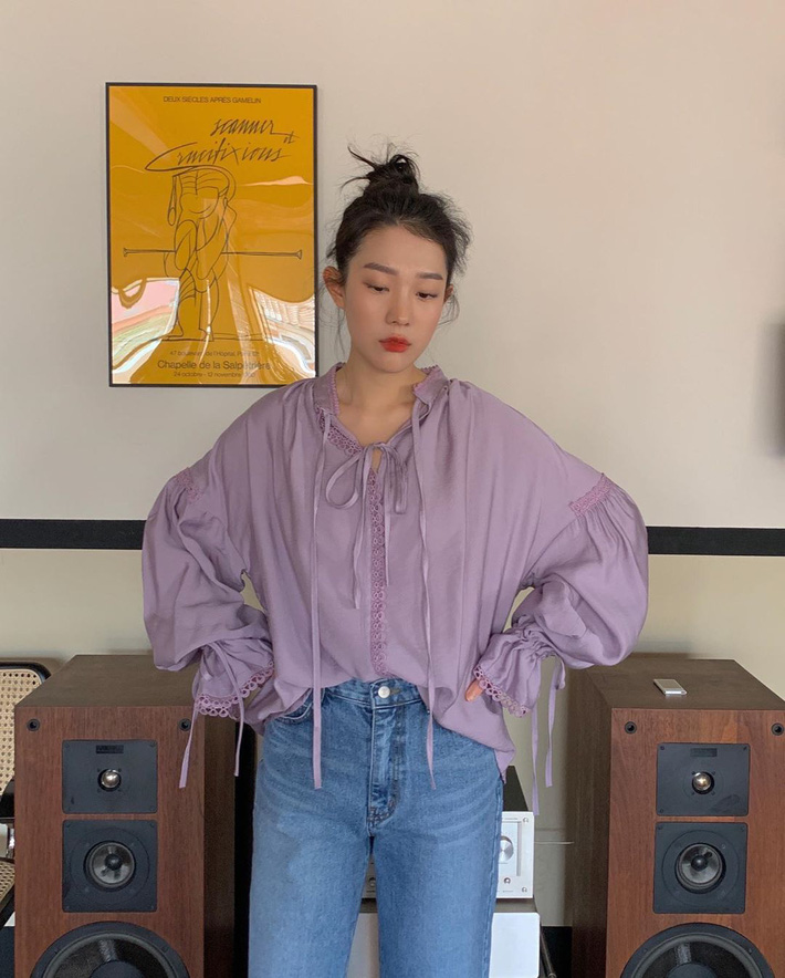 Kiểu áo bánh bèo động trời” được gái Hàn xem như chân ái, mix đồ hiện đại mà không thắm mới hay-9