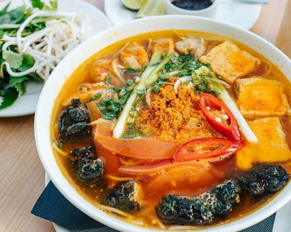 Cách làm các món mì, bún nước ngon đổi bữa, mẹ vụng mấy cũng làm được-6