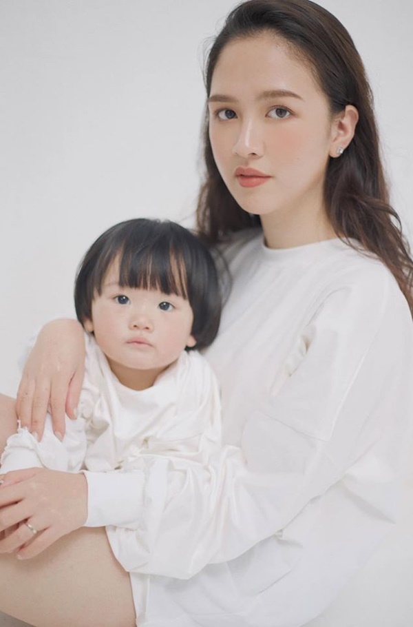 Hà Anh Bánh đúc có xương và quyết định lấy chồng năm 21 tuổi-5