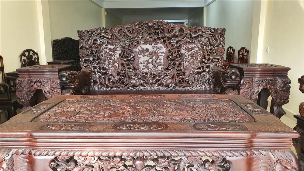 6 tỷ bộ ghế tứ linh hàng hiếm, đại gia cất kho 30 năm không bán-1