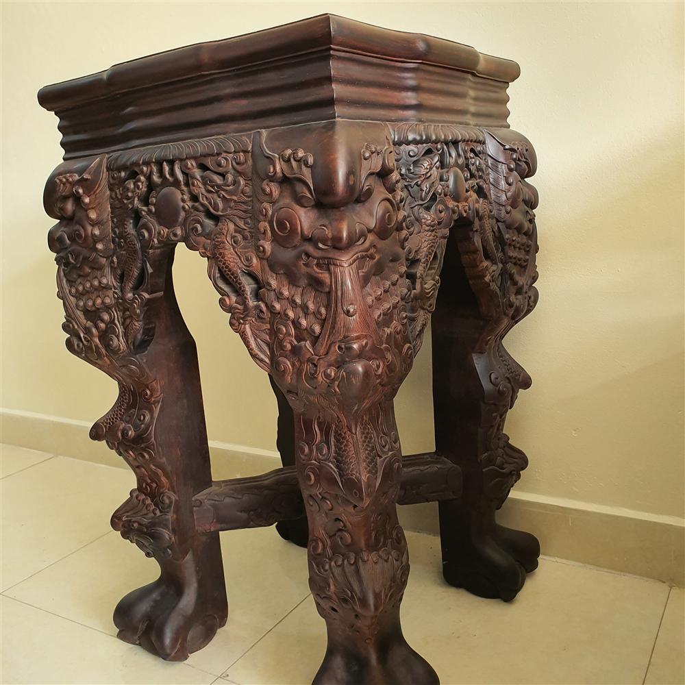 6 tỷ bộ ghế tứ linh hàng hiếm, đại gia cất kho 30 năm không bán-6
