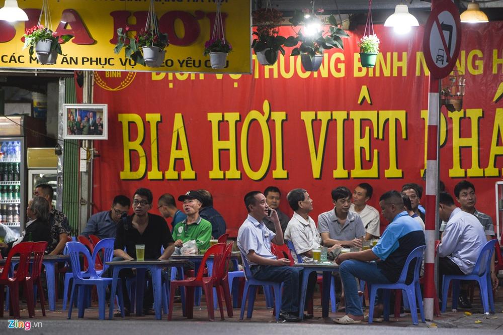 Quán bia, lẩu đông đúc bất chấp yêu cầu chuẩn bị tình huống xấu nhất-1