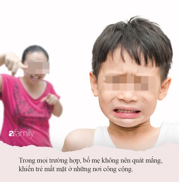 Con trai lỡ làm đổ nước ra quần áo, người mẹ oang oang nói 1 câu khiến mọi người xung quanh bất bình thay cho đứa trẻ-2