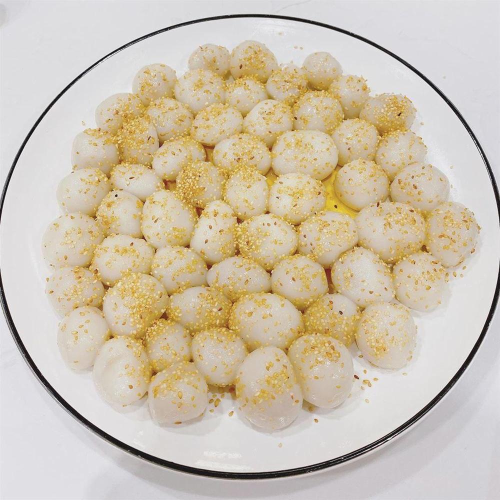 Hạn chế ra ngoài lúc dịch, Hằng Túi giao ngay cho các con nhiệm vụ làm bánh trôi nước, thành quả rất gì và này nọ-4