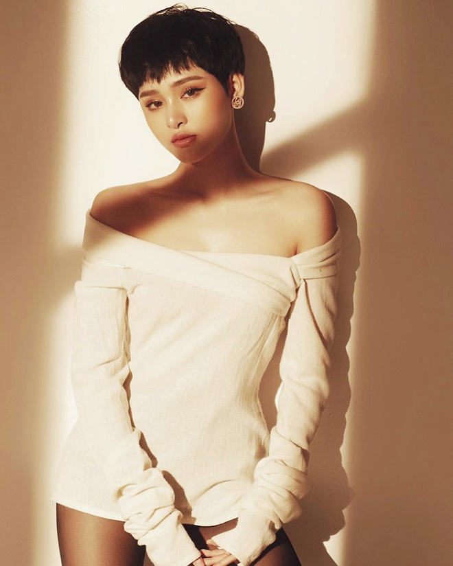 Hiền Hồ ngày càng chuộng mặc đồ gợi cảm và dùng nhiều hàng hiệu-13