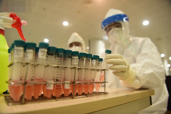 Bên trong nơi điều trị cho các trẻ mắc Covid-19-1