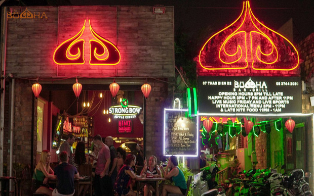 Sở Y Tế TP.HCM: 2 ca bệnh mới tiếp tục liên quan quán bar Buddha, nhiều người nhập cảnh từ 8/3 có nguy cơ nhiễm Covid-19-1