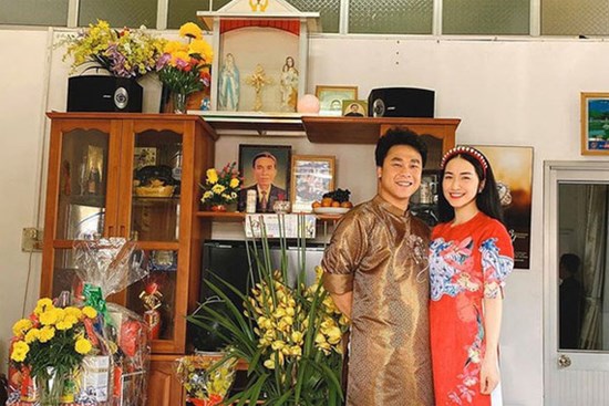 Hòa Minzy bí mật kết hôn?