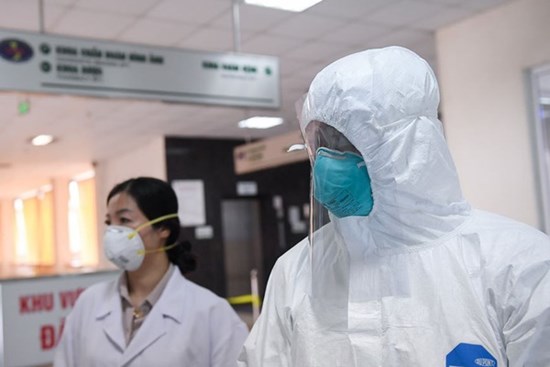 3 bệnh nhân nhiễm Covid-19 trong tình trạng rất nặng đang điều trị tích cực, 3 ca khỏi bệnh