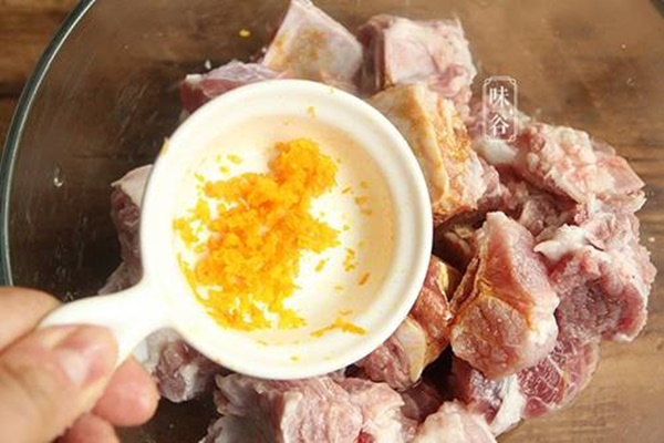 Sườn sốt cam thơm ngon, lạ miệng đánh bay cả một nồi cơm đầy-4