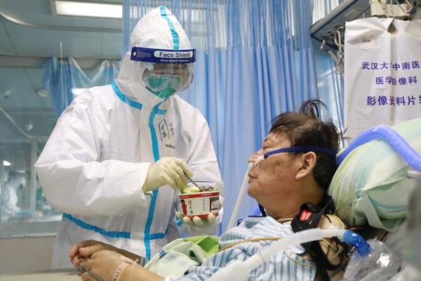 Ký ức ‘chạy đua với thời gian’ để cứu người của nữ y tá-2