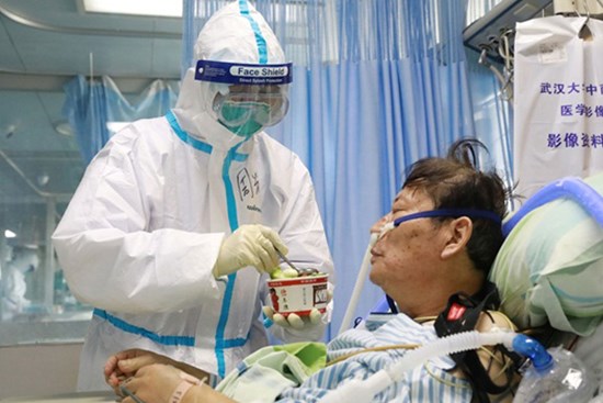 Ký ức ‘chạy đua với thời gian’ để cứu người của nữ y tá