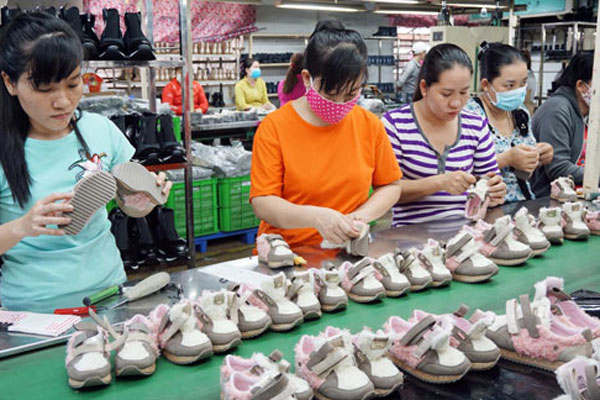 Quy định mới, cố tình chậm trả lương ông chủ bị phạt 100 triệu-3