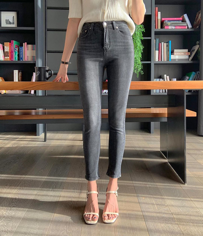 4 lối lên đồ với skinny jeans đảm bảo ăn tiền, vừa tôn dáng lại vừa trendy chẳng ai dám chê bạn lỗi mốt-11