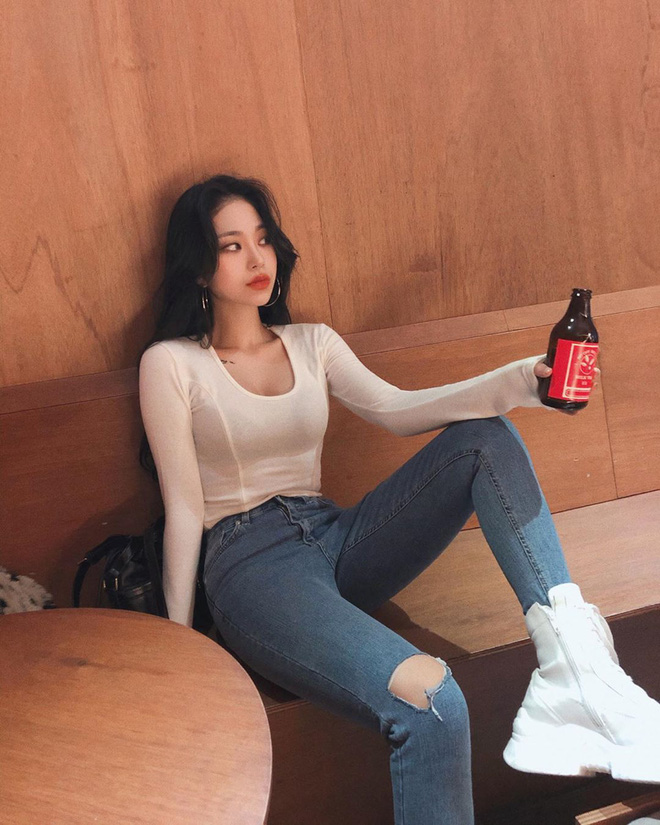 4 lối lên đồ với skinny jeans đảm bảo ăn tiền, vừa tôn dáng lại vừa trendy chẳng ai dám chê bạn lỗi mốt-14