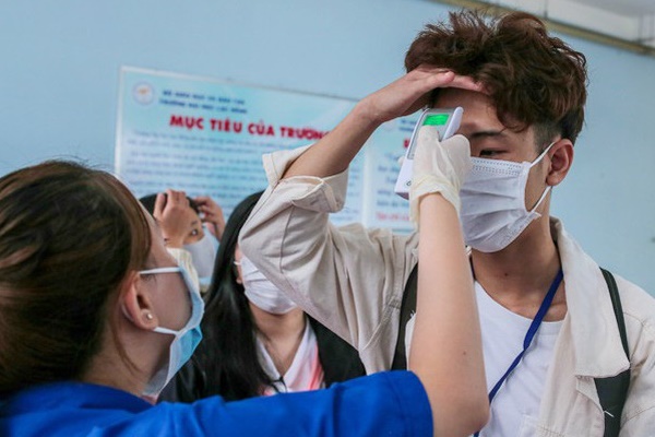 Trường nhà người ta: Mỗi sinh viên được tặng 1 triệu đồng để hỗ trợ mùa dịch-4