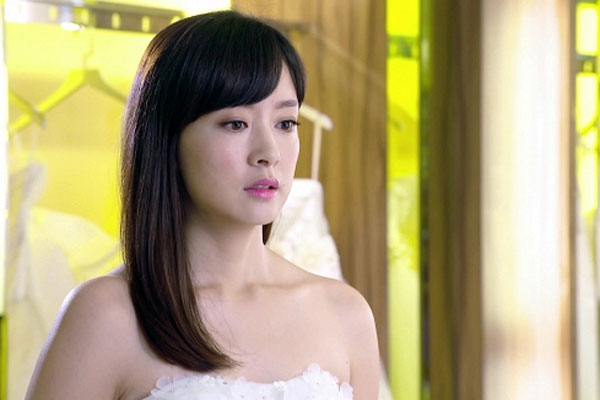 Vui vẻ cùng bạn trai đi chọn nhẫn cưới nhưng phút cuối cùng cô gái vẫn tuyên bố hủy hôn chỉ vì câu: Mẹ anh nói không sai...-3