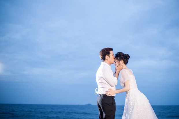 Sau 1 năm, Trường Giang - Nhã Phương cuối cùng đã tung trọn bộ ảnh đẹp trong lễ đính hôn bí mật tại bãi biển-4