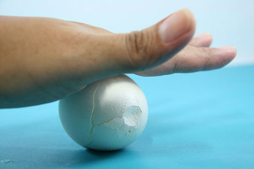 Những cách bóc trứng siêu nhanh, không sợ dập vỡ-3