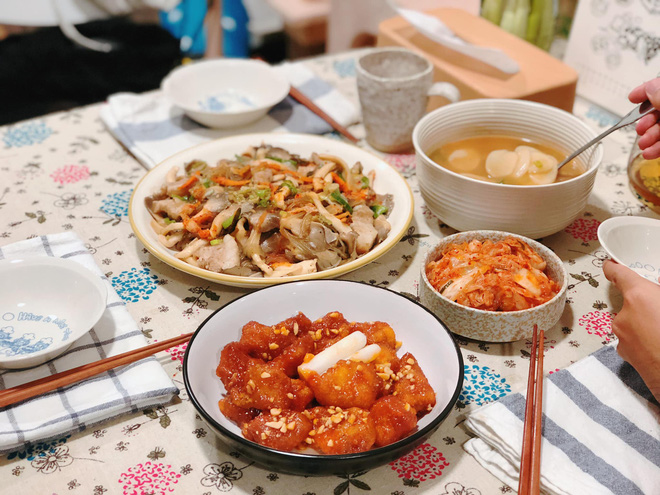 Ở nhà làm việc online, một công ty liền tổ chức cuộc thi nấu ăn: phát hiện ra toàn đầu bếp ẩn dật trong văn phòng bấy lâu nay-4