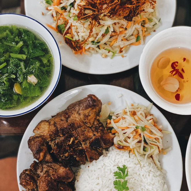 Ở nhà làm việc online, một công ty liền tổ chức cuộc thi nấu ăn: phát hiện ra toàn đầu bếp ẩn dật trong văn phòng bấy lâu nay-5