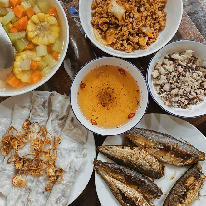 Ở nhà làm việc online, một công ty liền tổ chức cuộc thi nấu ăn: phát hiện ra toàn đầu bếp ẩn dật trong văn phòng bấy lâu nay-8