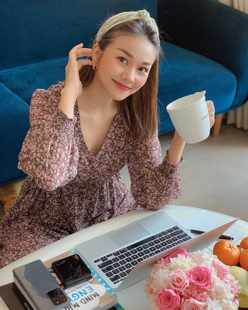 Học sao Việt cách lên đồ đơn giản cho đến kỹ nghệ tạo dáng đỉnh cao, để có những bức ảnh đẹp - xịn - mịn khi ở nhà tránh dịch-10