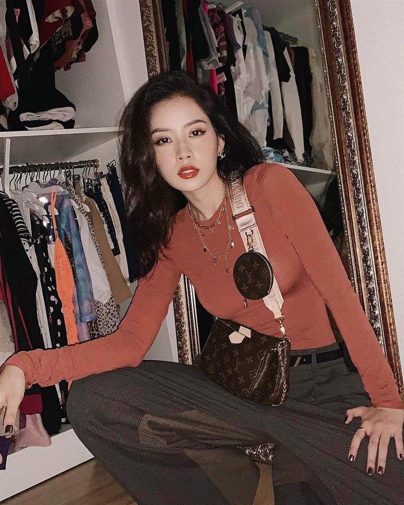 Học sao Việt cách lên đồ đơn giản cho đến kỹ nghệ tạo dáng đỉnh cao, để có những bức ảnh đẹp - xịn - mịn khi ở nhà tránh dịch-11