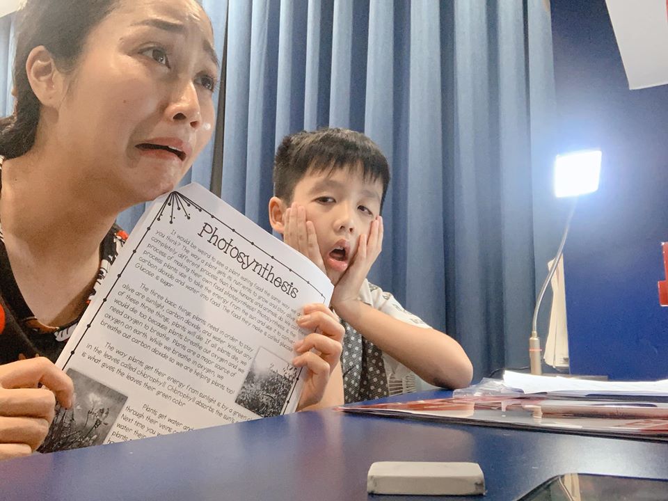 Ốc Thanh Vân phát điên với đống bài tập của các con, sốc nhất vẫn là lịch học dài như dòng sông Volga của 3 nhóc tỳ-1