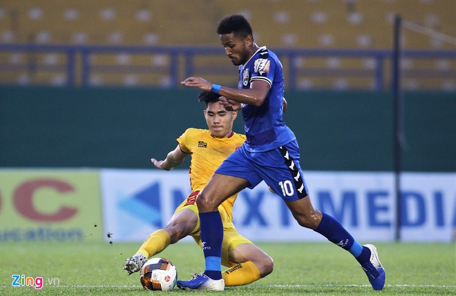 Cựu tiền đạo Bình Dương dương tính với virus corona-1