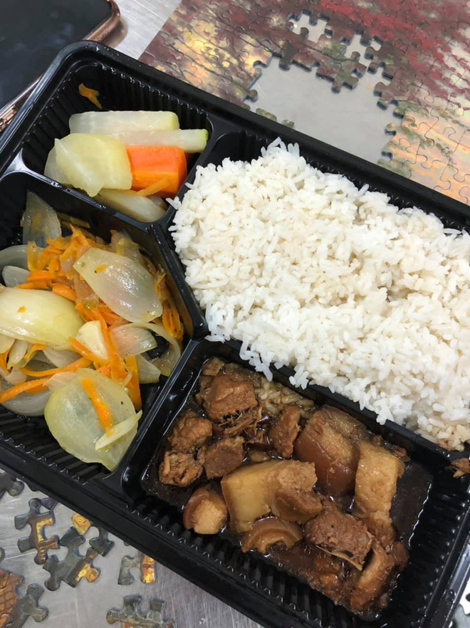 Nữ du học sinh Hà Lan và chia sẻ về những chú bộ đội trong 14 ngày cách ly tập trung: Cái dáng cúi gập người cảm ơn đồng bào khiến ai cũng rơi nước mắt-6