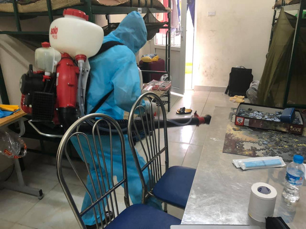 Nữ du học sinh Hà Lan và chia sẻ về những chú bộ đội trong 14 ngày cách ly tập trung: Cái dáng cúi gập người cảm ơn đồng bào khiến ai cũng rơi nước mắt-15