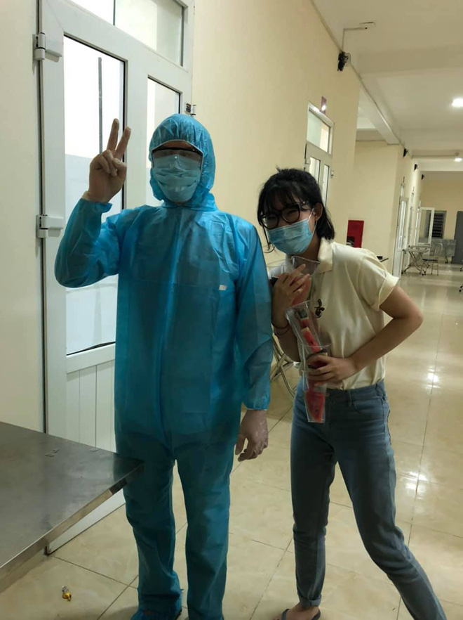 Nữ du học sinh Hà Lan và chia sẻ về những chú bộ đội trong 14 ngày cách ly tập trung: Cái dáng cúi gập người cảm ơn đồng bào khiến ai cũng rơi nước mắt-20