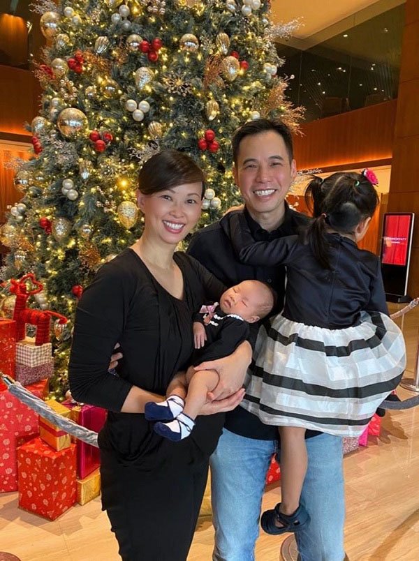 Diện toàn đồ tối giản mà Shark Linh vẫn có thể giấu khéo vóc dáng hậu sinh nở-6