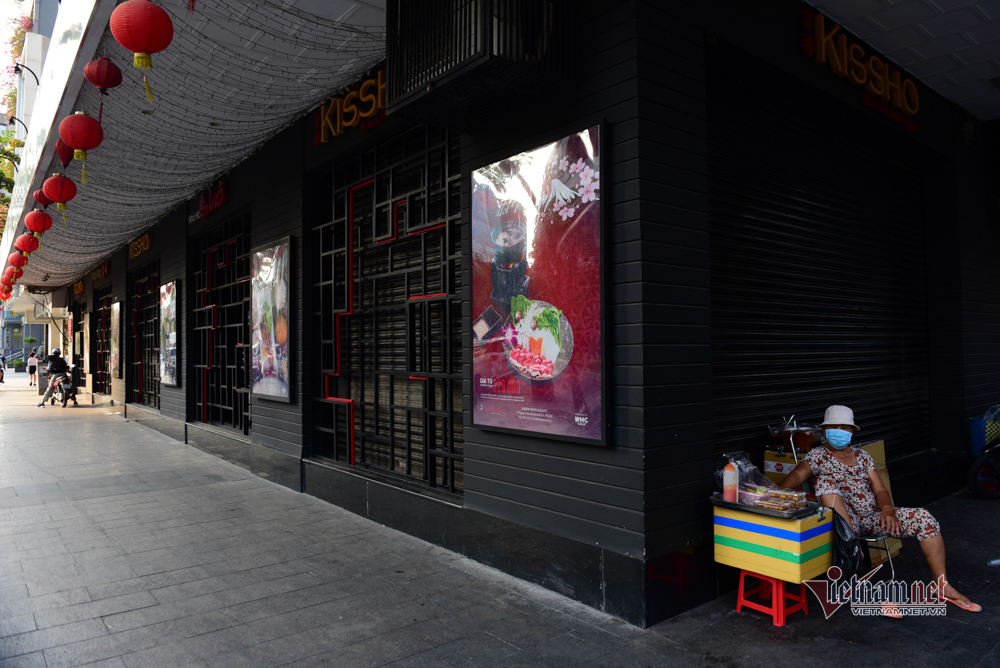 Phố xá 3 miền thời tiền khẩn cấp-18