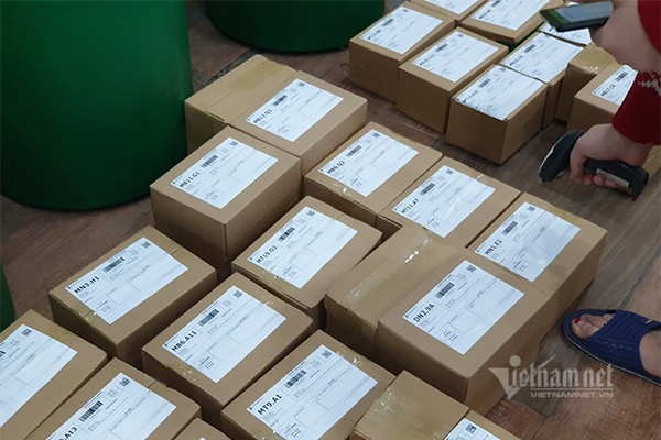 Thị trường di động: Muôn cảnh đối phó mùa dịch Cô vít-2